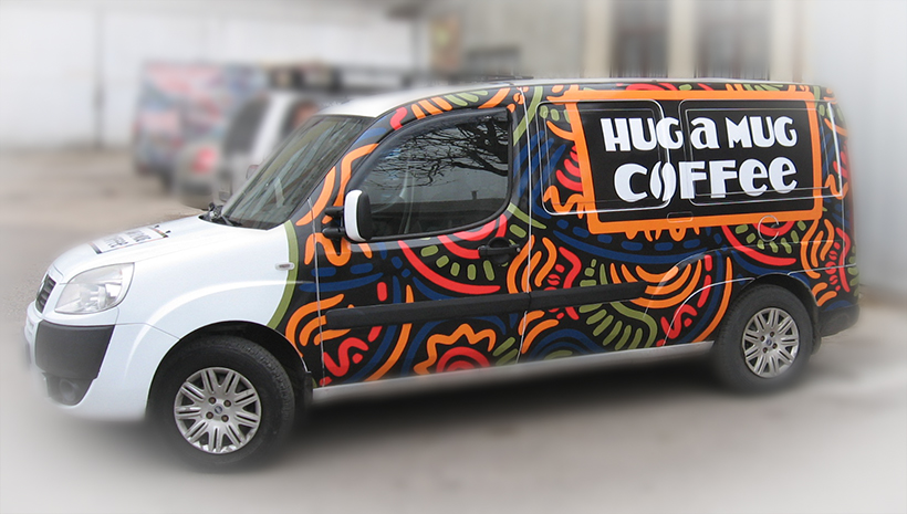 Реклама на машине Hug a Mug coffee