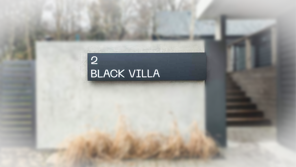 Настенное панно Black villa